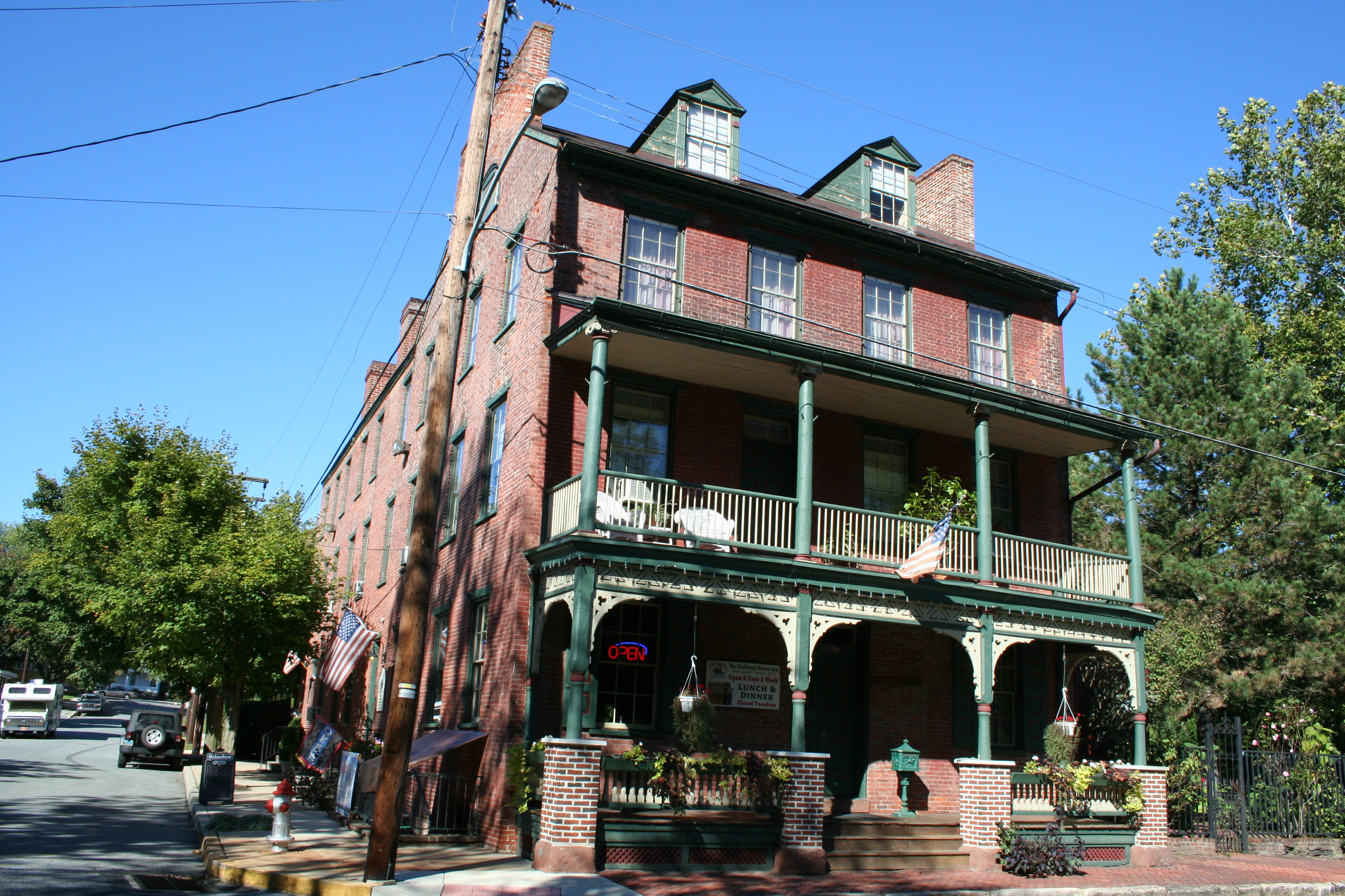 Railroad House Inn